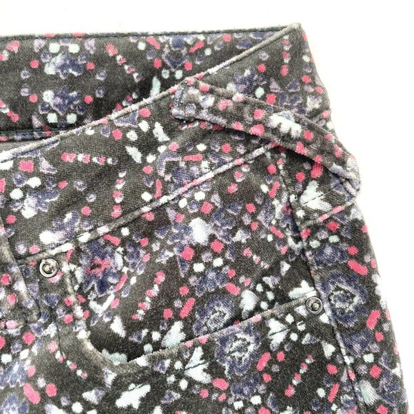 Free‎ People Women's Velvet Skinny Pants Stretch Geometric Print Size 25 - Picture 6 of 12